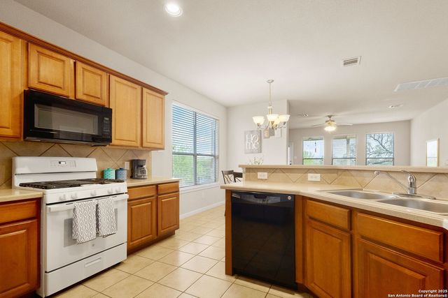 3642 PINYON PNE, San Antonio, TX 78261