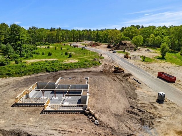 27 Germain Way 04, Norton, MA 02766