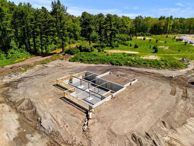 27 Germain Way 04, Norton, MA 02766