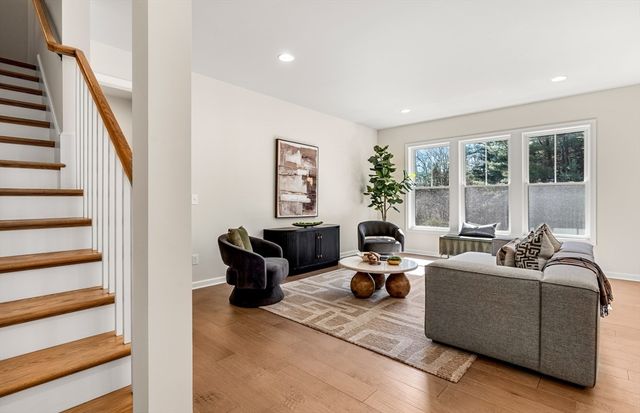 27 Germain Way 04, Norton, MA 02766