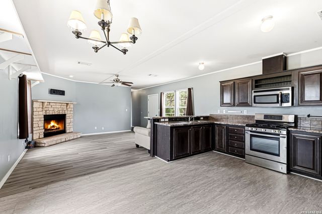 610 Blue Creek, La Vernia, TX 78121