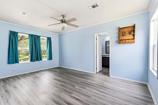 610 Blue Creek, La Vernia, TX 78121
