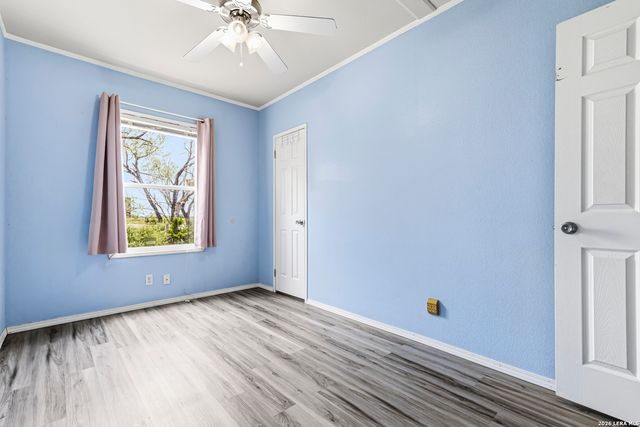 610 Blue Creek, La Vernia, TX 78121