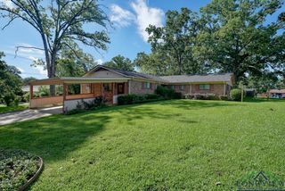 204 Crosby Drive, Henderson, TX 75652