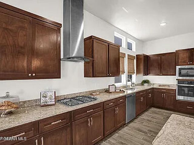 7837 Enchanted View Drive, El Paso, TX 79911