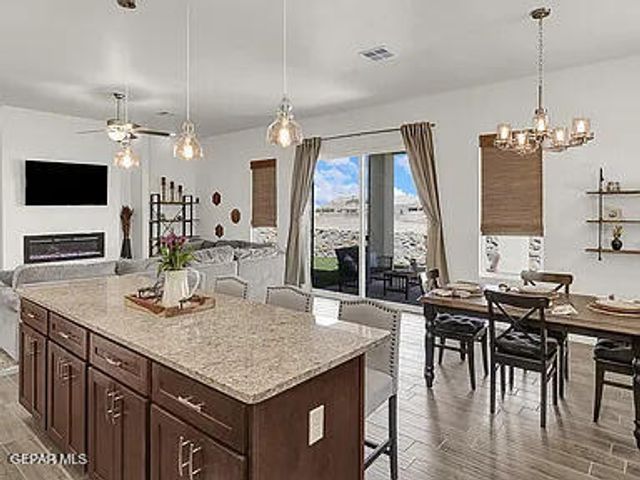 7837 Enchanted View Drive, El Paso, TX 79911