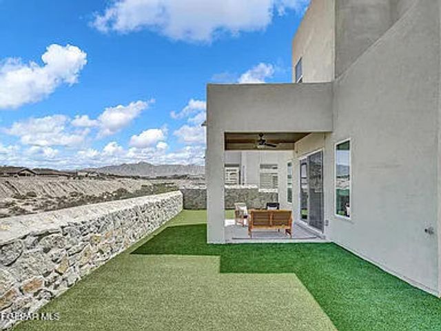 7837 Enchanted View Drive, El Paso, TX 79911