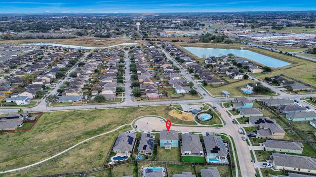 2511 Shining Spur Court, Alvin, TX 77511