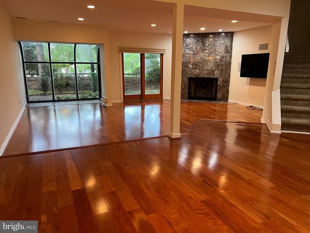 1710 CHANTICLEER, Cherry Hill, NJ 08003