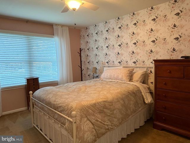 304 CHESTNUT AVE, Wilmington, DE 19809