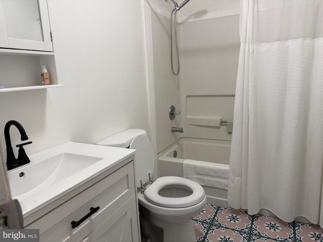 304 CHESTNUT AVE, Wilmington, DE 19809