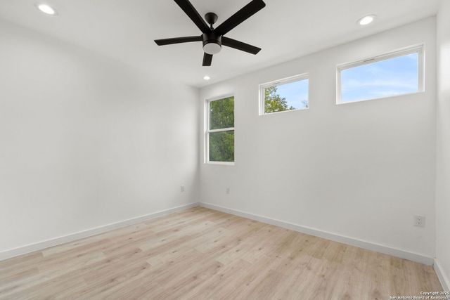 308 S Mesquite St # 103, San Antonio, TX 78203