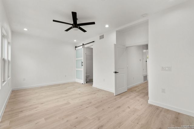 308 S Mesquite St # 103, San Antonio, TX 78203