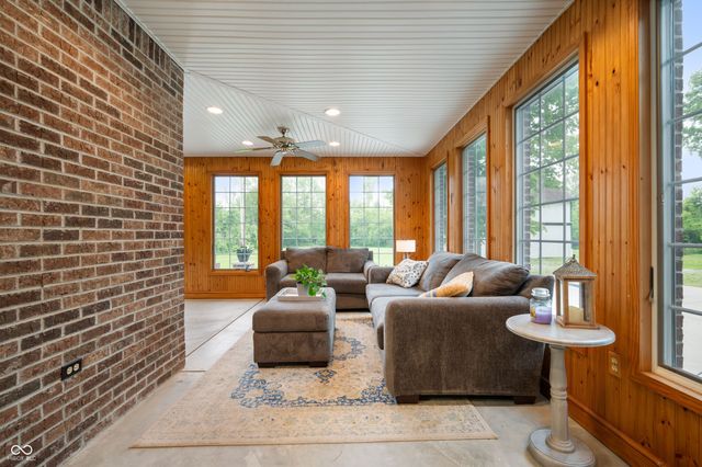 2708 N 400 E, Greenfield, IN 46140