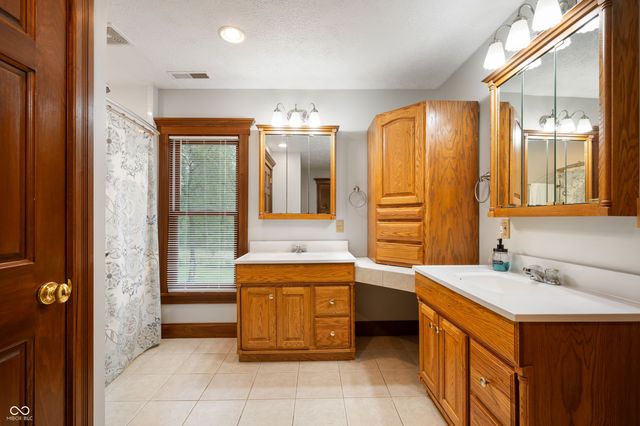 2708 N 400 E, Greenfield, IN 46140