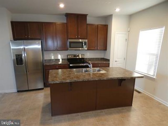 6304 CRITTENDEN LN, Spotsylvania, VA 22553