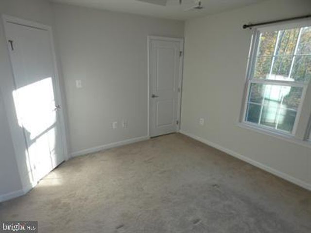 6304 CRITTENDEN LN, Spotsylvania, VA 22553