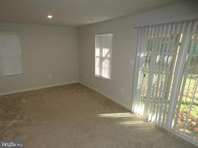 6304 CRITTENDEN LN, Spotsylvania, VA 22553