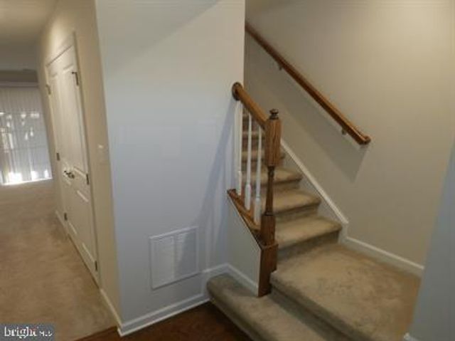 6304 CRITTENDEN LN, Spotsylvania, VA 22553