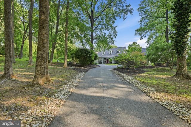2 ROCKLAND RIDGE RD, Rockland, DE 19732
