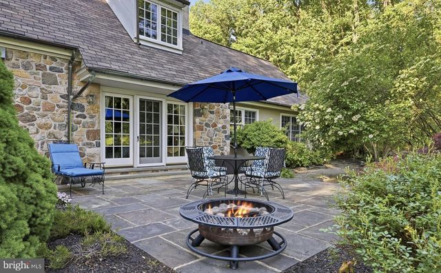 2 ROCKLAND RIDGE RD, Rockland, DE 19732