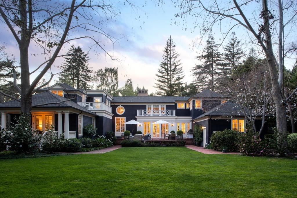 Image 24 of property listing at 192 Fair Oaks Lane, Atherton, CA 94027