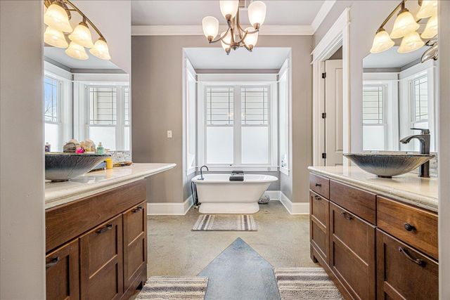 897 BURROWTOWN RD, Mason, TN 38049