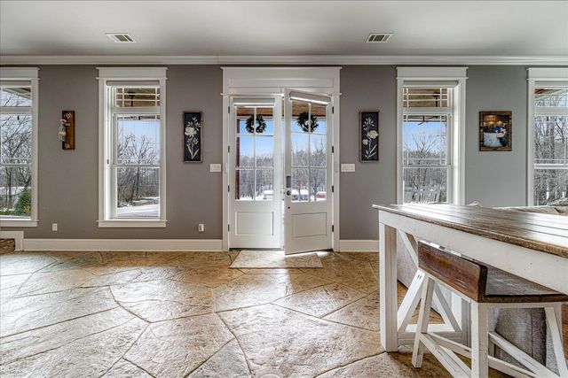 897 BURROWTOWN RD, Mason, TN 38049