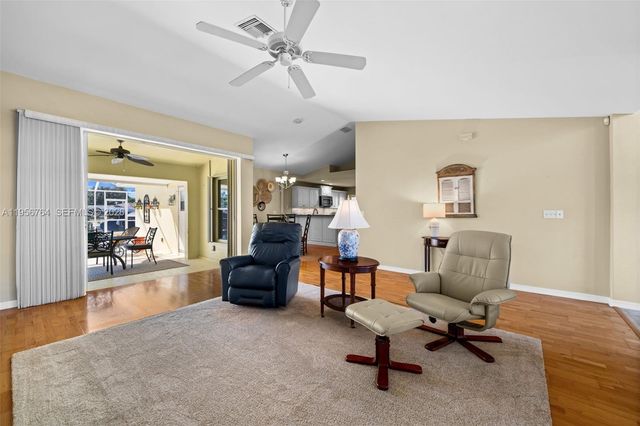 2926 SW 38th Ter, Cape Coral, FL 33914