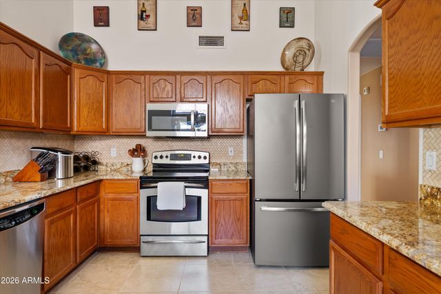 3861 E OLIVE Avenue, Gilbert, AZ 85234