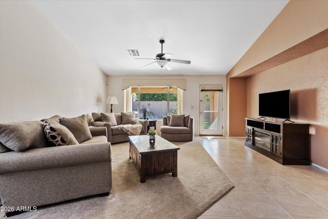 3861 E OLIVE Avenue, Gilbert, AZ 85234