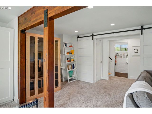 1017 JONES Ave, Albany, OR 97321