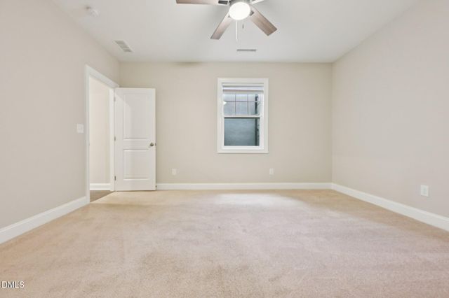 8405 Zinc Autumn Path, Raleigh, NC 27615