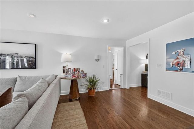 5441 Chadwick Road, Fairway, KS 66205