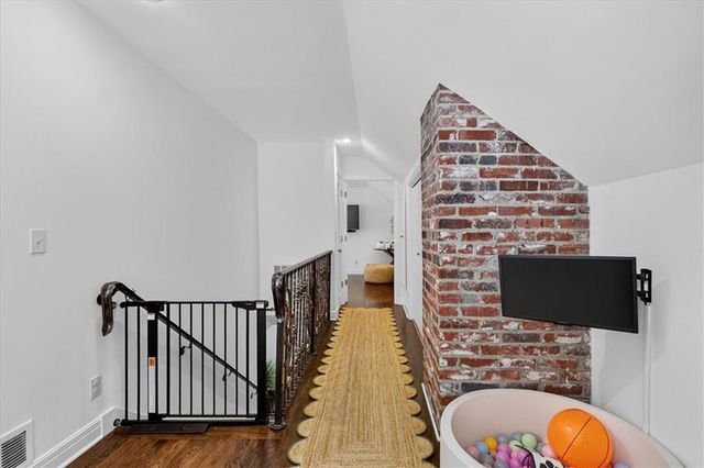 5441 Chadwick Road, Fairway, KS 66205