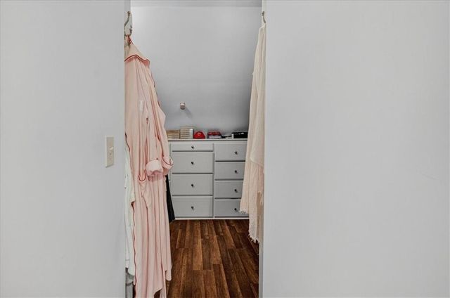 5441 Chadwick Road, Fairway, KS 66205