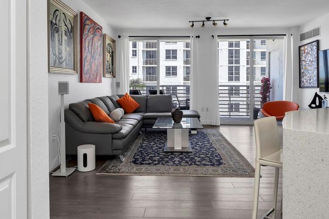 1830 Radius Drive 912, Hollywood, FL 33020