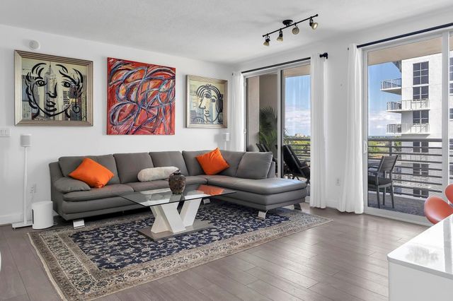 1830 Radius Drive 912, Hollywood, FL 33020