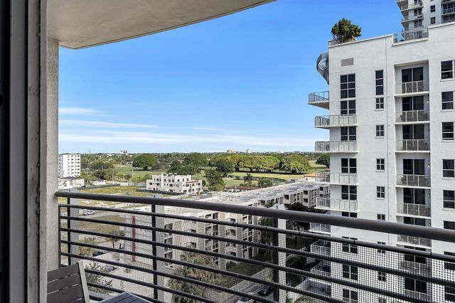 1830 Radius Drive 912, Hollywood, FL 33020