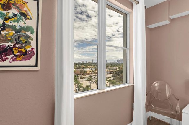 1830 Radius Drive 912, Hollywood, FL 33020