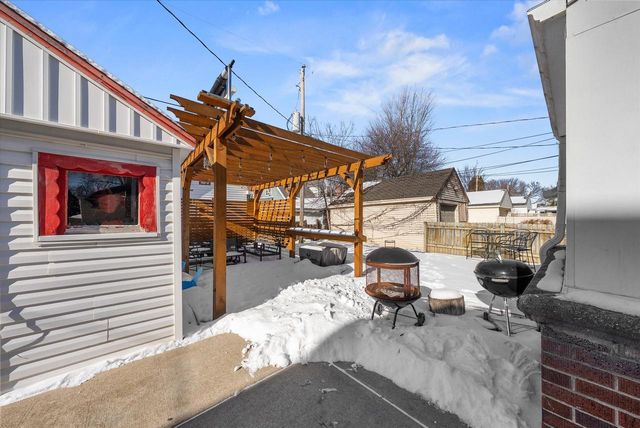 2217 Lefeber AVENUE, Wauwatosa, WI 53213