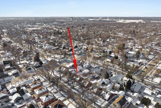 2217 Lefeber AVENUE, Wauwatosa, WI 53213