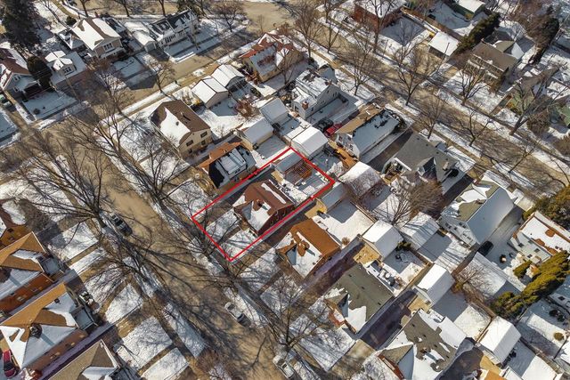 2217 Lefeber AVENUE, Wauwatosa, WI 53213