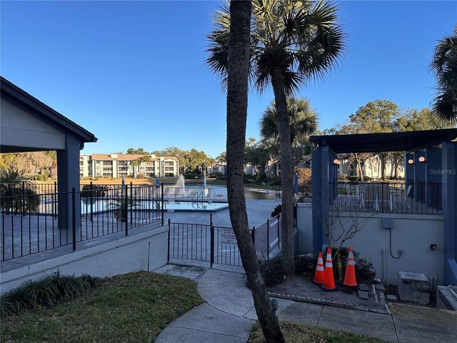 17 ESCONDIDO CIRCLE 236, Altamonte Springs, FL 32701