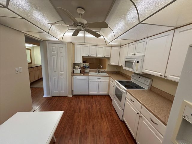 17 ESCONDIDO CIRCLE 236, Altamonte Springs, FL 32701