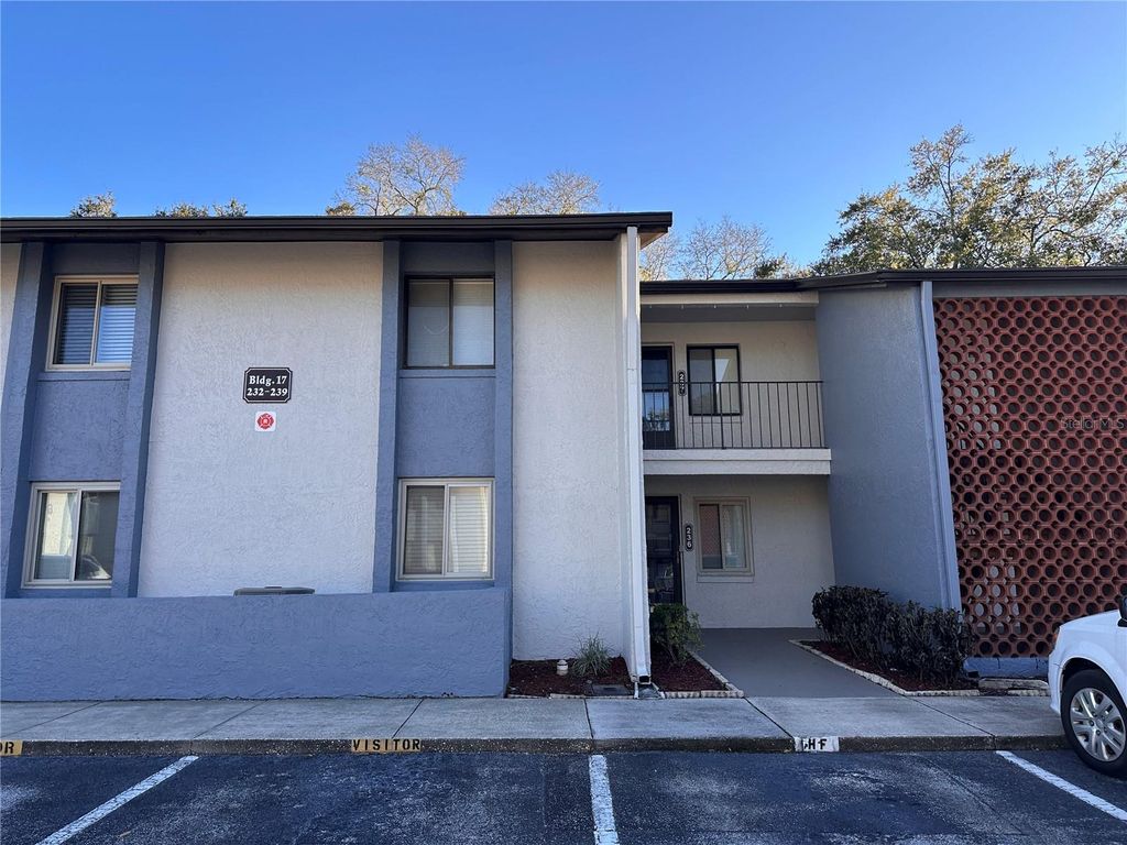 17 ESCONDIDO CIRCLE 236, Altamonte Springs, FL 32701