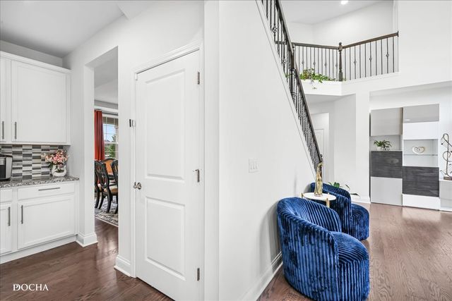 4327 Conifer Road, Naperville, IL 60564