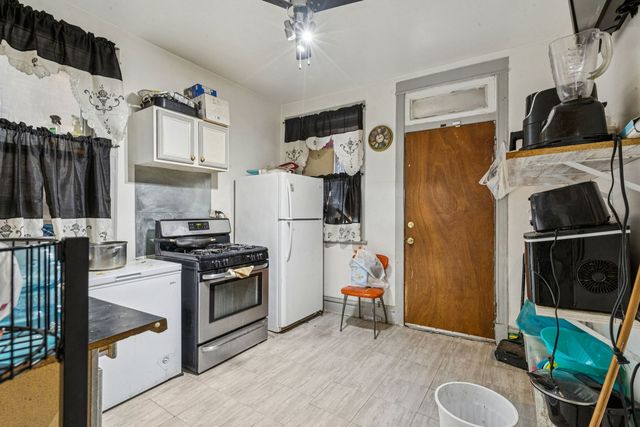 1012 N RIDGEWAY Avenue, Chicago, IL 60651