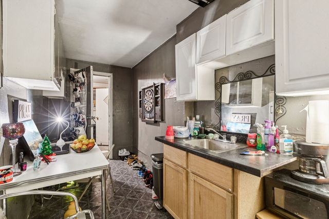 1012 N RIDGEWAY Avenue, Chicago, IL 60651