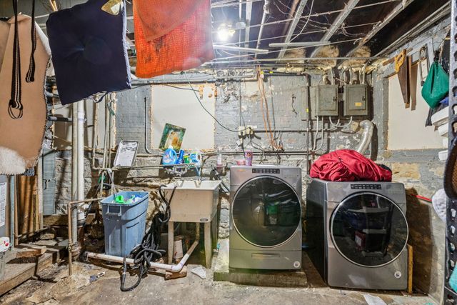 1012 N RIDGEWAY Avenue, Chicago, IL 60651